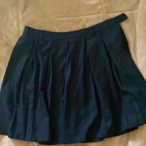 Hot Topic black skirt size Large